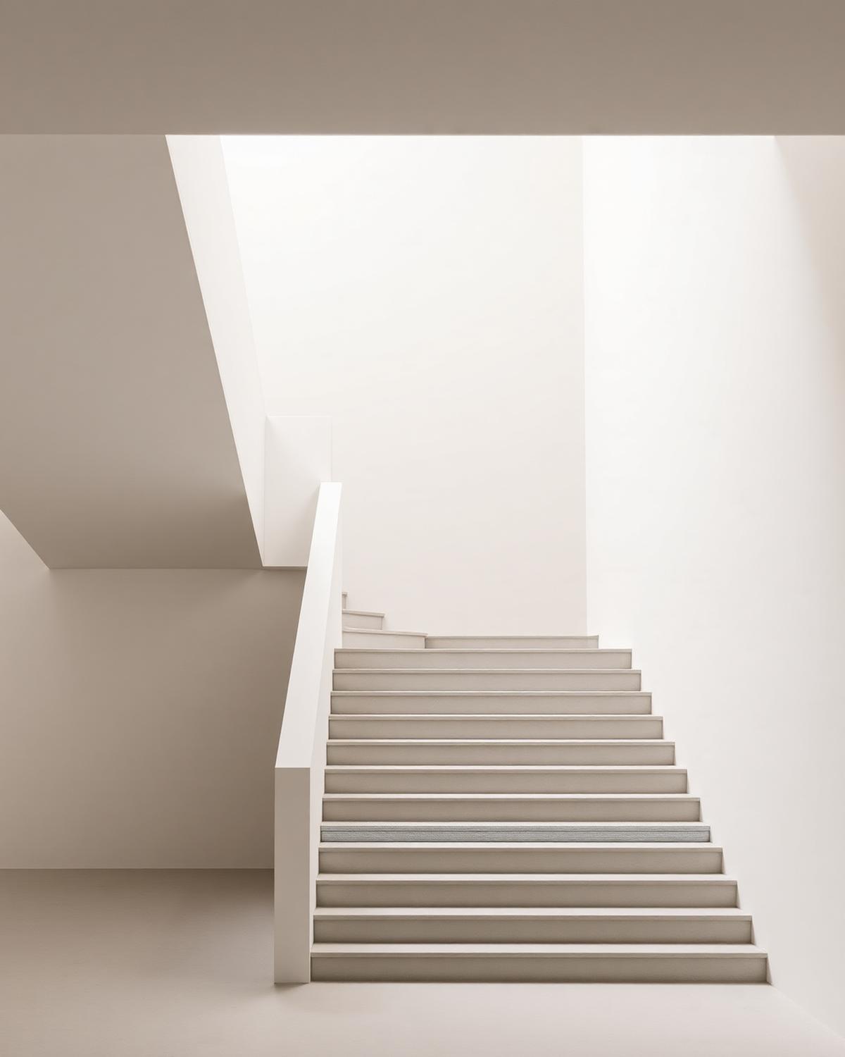 Escalier architectural minimaliste aux lignes épurées